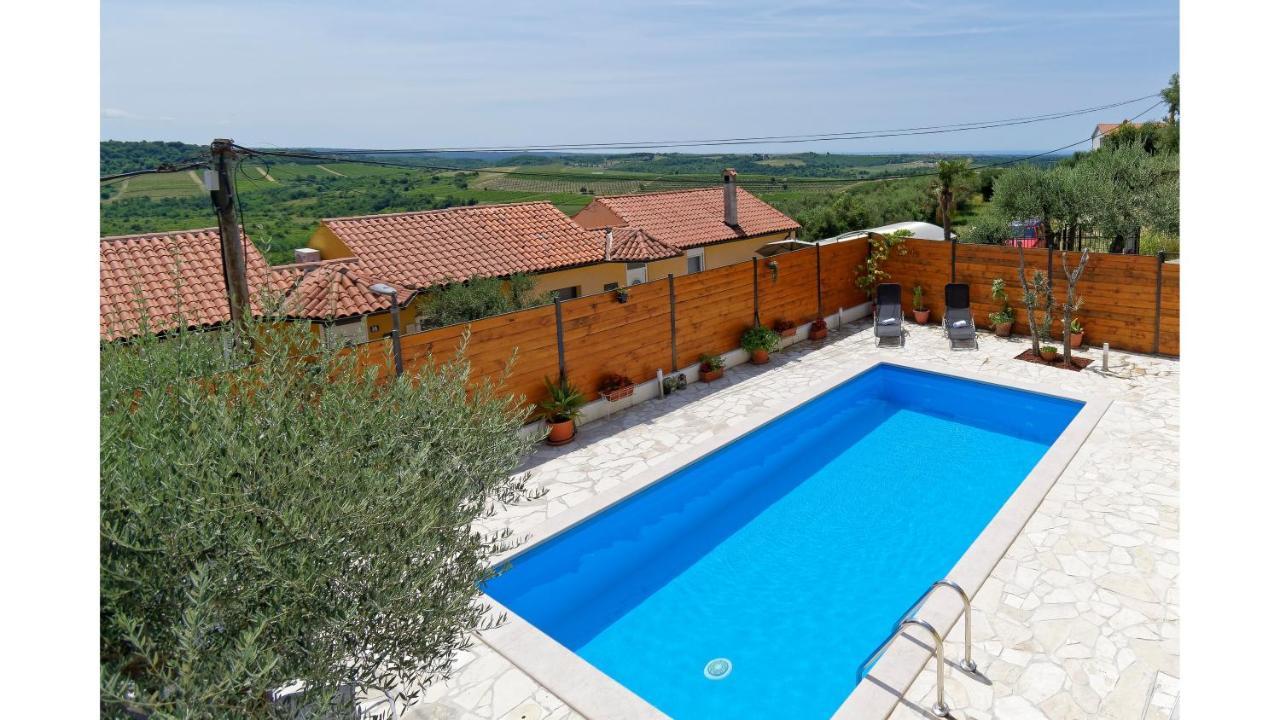 Holiday Home Vlady By Rent Istria Buje Eksteriør billede