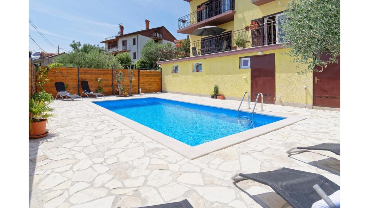Holiday Home Vlady By Rent Istria Buje Eksteriør billede