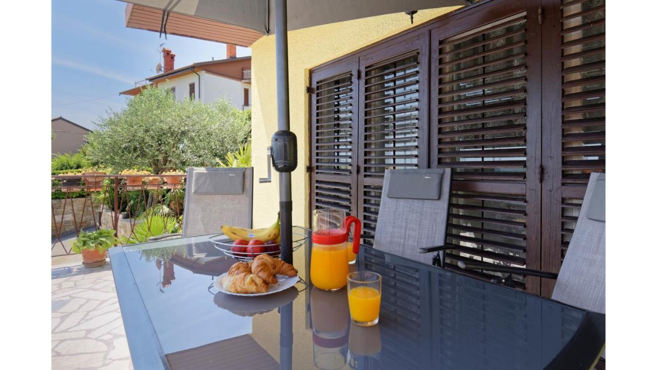 Holiday Home Vlady By Rent Istria Buje Eksteriør billede